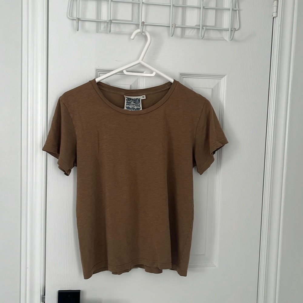 EUC jungmaven tshirt in size S (colour olive tan)